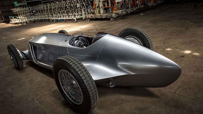 Infiniti Prototype 9.