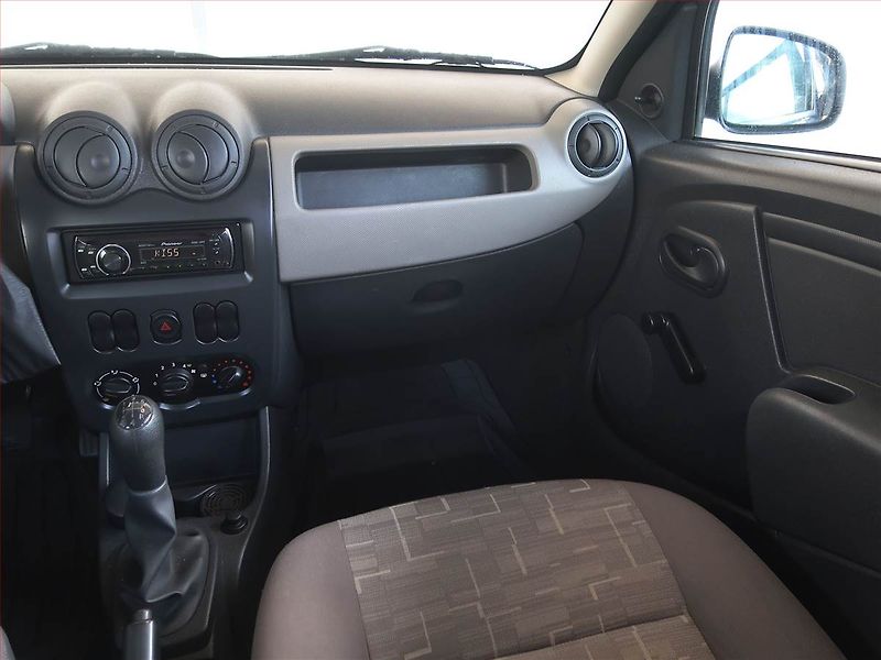 Dacia Sandero (2012) 1.2 16V, po STK, Tažné - fotka 8 z 13