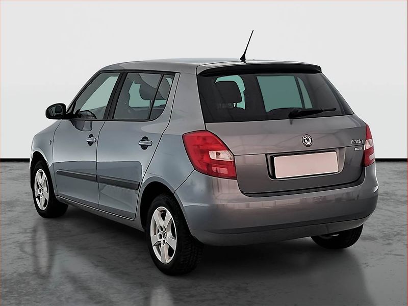 Škoda Fabia (2012) 1.2 TSI, po STK, zamluveno - fotka 4 z 16