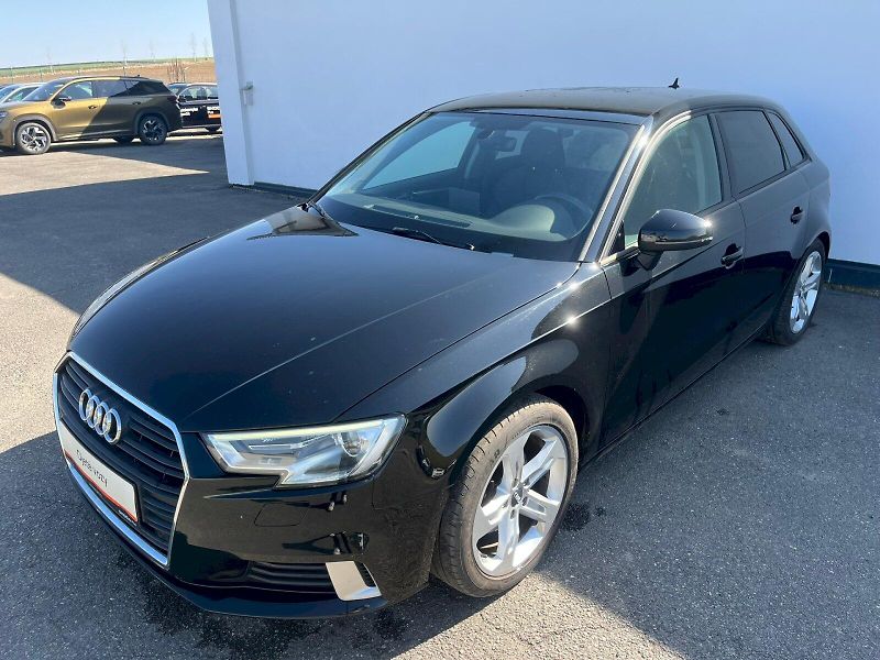 Audi A3 (2017) Nové Sportback Linie Sport 1.6 - fotka 1 z 28