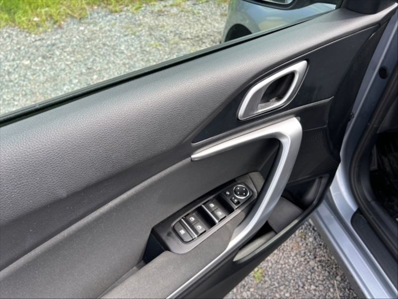 Kia Ceed 1,5 T-GDI Top - fotka 11 z 11