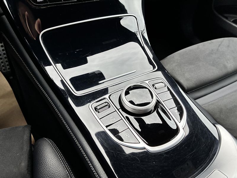 Mercedes-Benz GLC 250d-150kw,4x4,COUPE, AMG,AT  - fotka 20 z 36