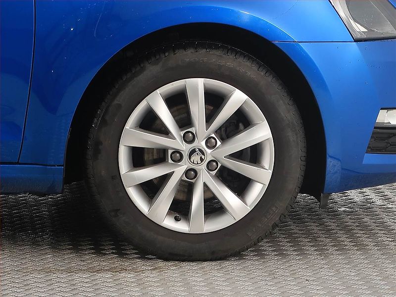 Škoda Octavia (2019) 2.0 TDI, Automat, Navi - fotka 15 z 17