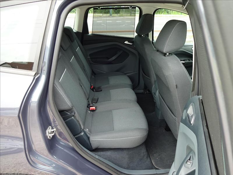 Ford C-MAX 2,0 TDCi 103kW AUTOMAT - fotka 25 z 47