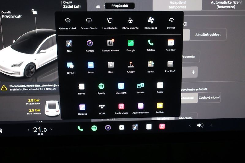 Tesla Model 3 (2023) Long Range Dual Motor SOH 97% - fotka 26 z 48