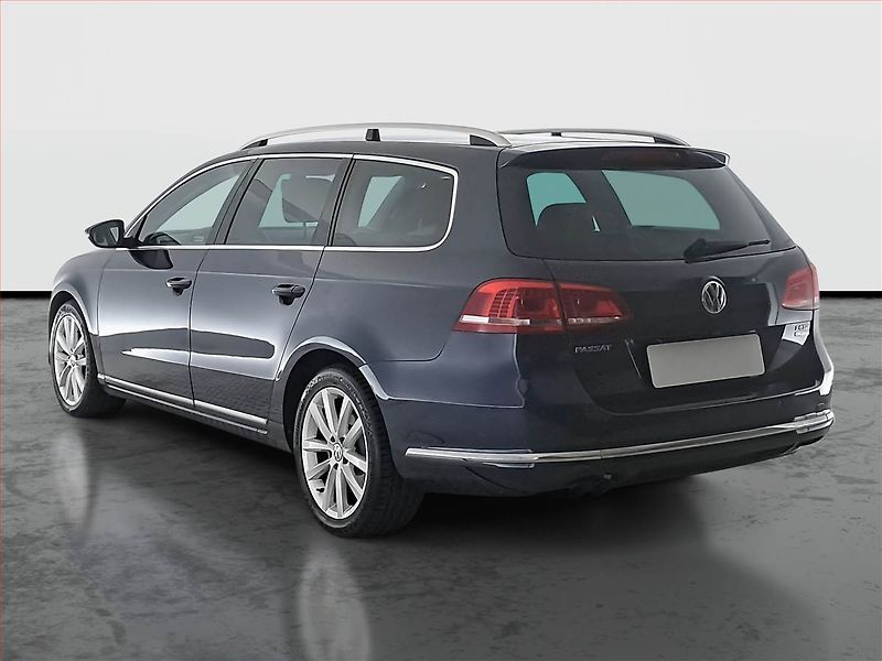 Volkswagen Passat (2014) 2.0 TDI, Automat, Xenony - fotka 4 z 21