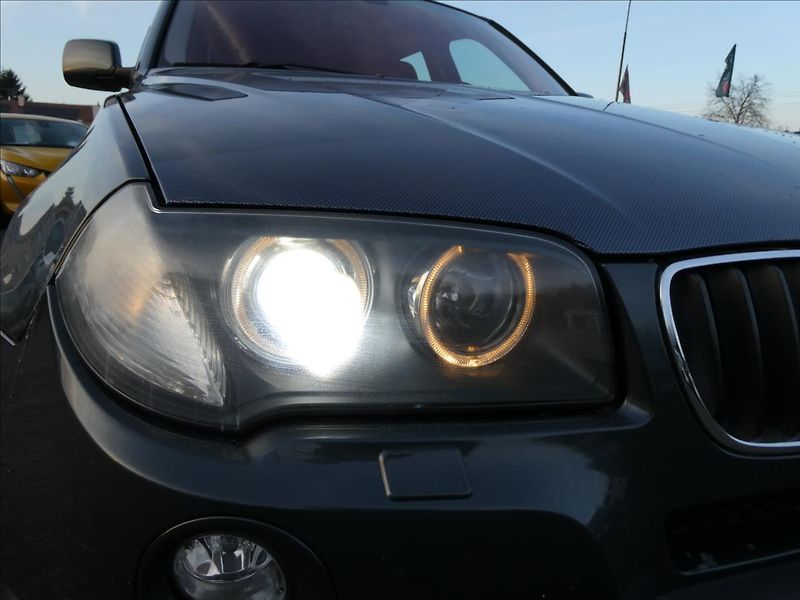 BMW X3 2,0 d xDrive 130kW,automat,TZ - fotka 5 z 38