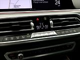 BMW X5 3,0 30d 195kW M-sport CZ DPH - náhled 32
