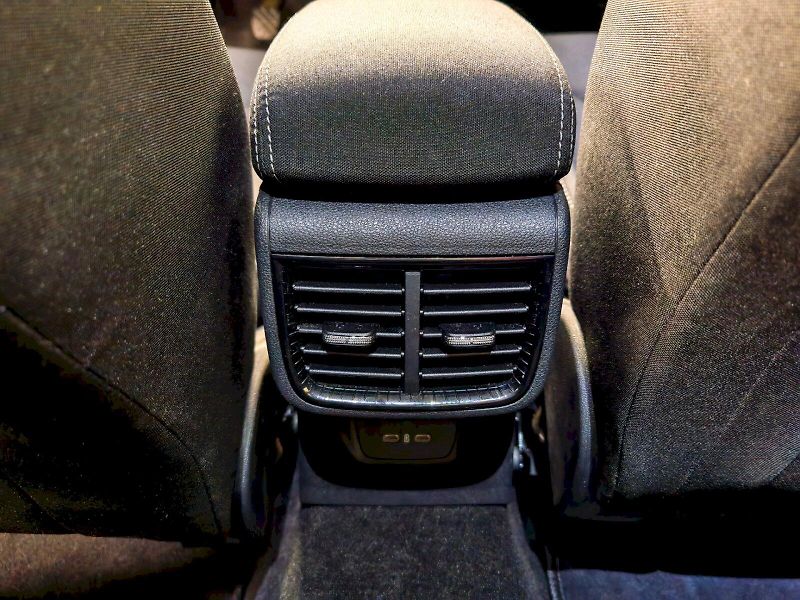 Škoda Fabia (2025) 1.0 TSI 70 kW Top Selection - fotka 24 z 28