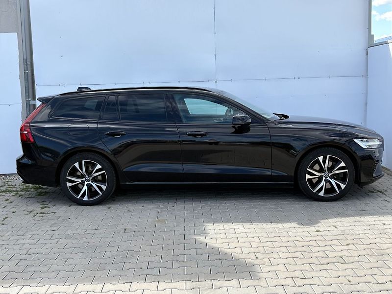 Volvo V60 R-design T6 228kW - fotka 5 z 27