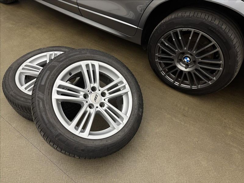 BMW X3 2,0 4X4 DPH M 2XKOLA NAVI ČR - fotka 33 z 36