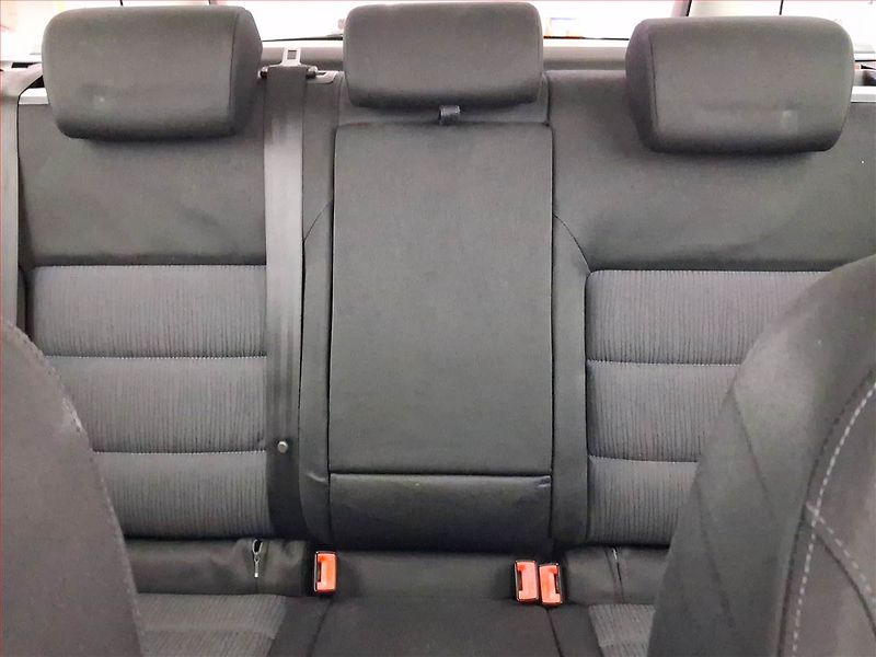 Škoda Octavia (2006) Elegance 2.0 TDI, 4X4, Tažné - fotka 10 z 15