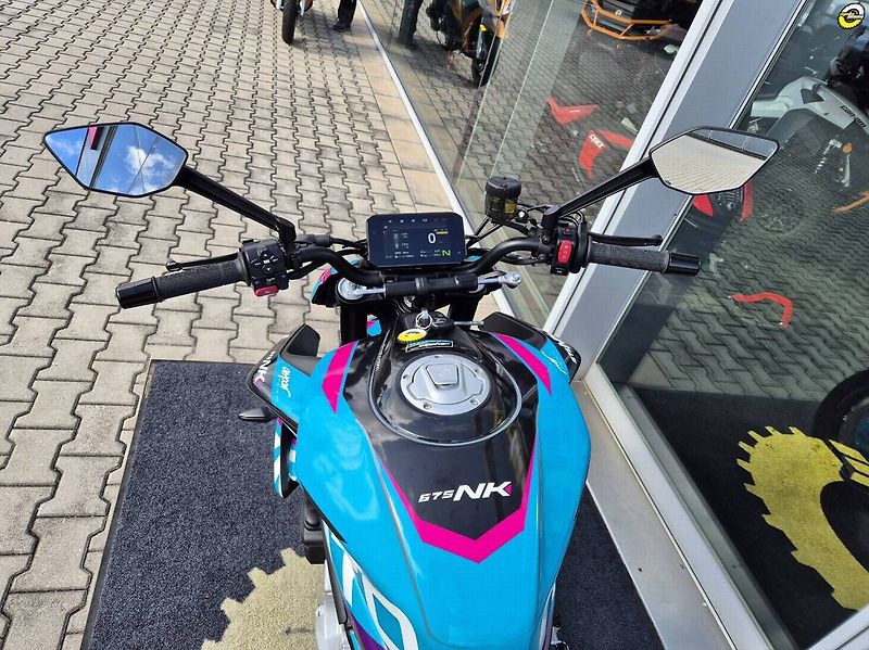 CFMOTO (2026) 675 NK GP edition - fotka 18 z 18