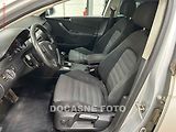 Volkswagen Passat (2006) 2.0 TDi, AC, tempo - náhled 2