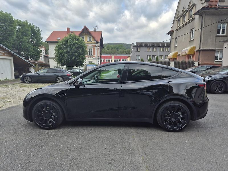 Tesla Model Y LONG RANGE DUAL MOTOR TZ 91,0% - fotka 6 z 50
