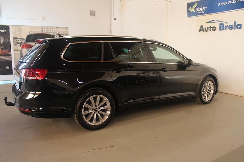 Volkswagen Passat (2023) 2.0TDI DSG Display Tažné  - fotka 15 z 34