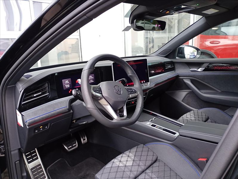 Volkswagen Passat (2026) 2,0 TDI 110kW 7DSG  R-Line Peo - fotka 12 z 20