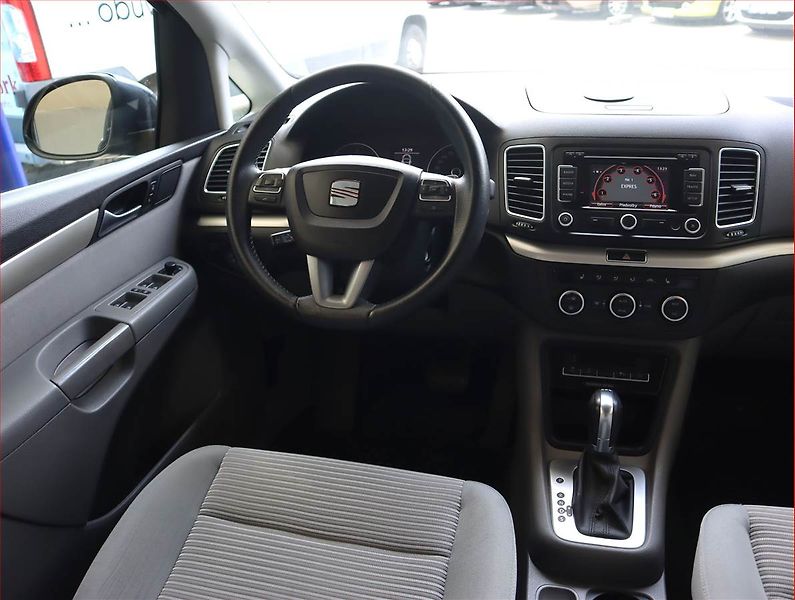 Seat Alhambra (2014) 2.0 TDI, Automat, 7 míst, Navi - fotka 7 z 22