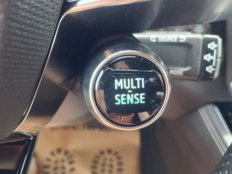 Renault Austral (2026) techno mild hybrid 150 auto - fotka 16 z 46