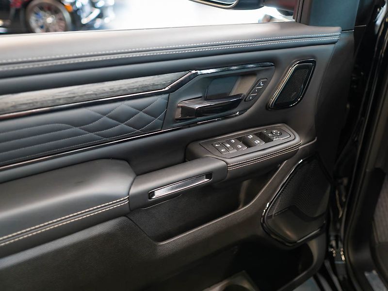 Dodge RAM (2026) 5.7 HEMI V8 Limited 2026 LPG - fotka 20 z 50