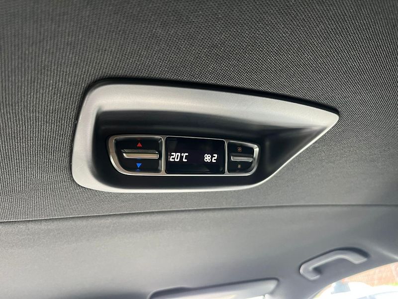 Mercedes-Benz Třídy V V300d Avantgarde 4MATIC / DPH  - fotka 27 z 29