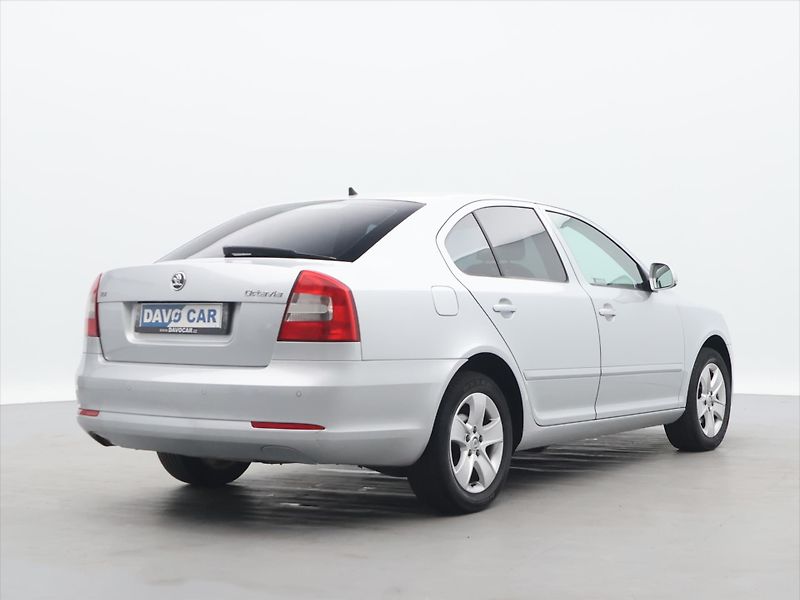 Škoda Octavia 1,6 TDI 77kW Elegance CZ Xenon - fotka 7 z 27