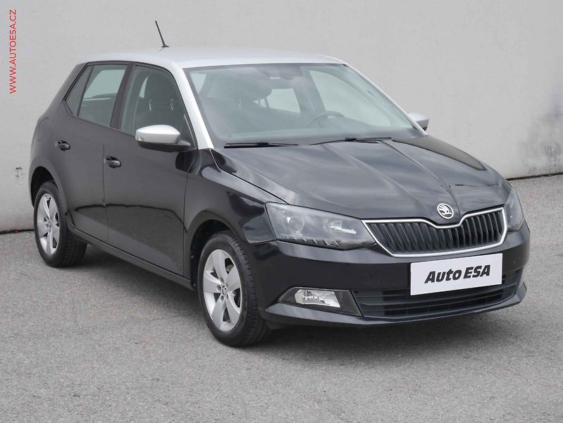 Škoda Fabia (2016) 1.2 TSI, Style, park.asist - fotografie inzerátu