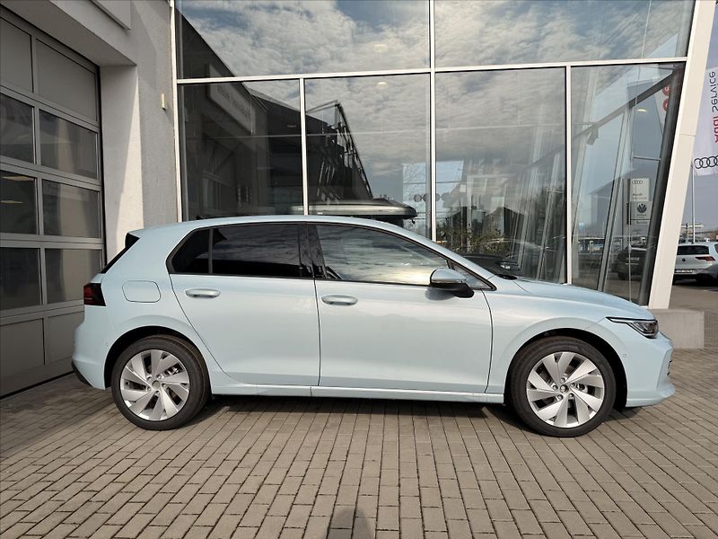 Volkswagen Golf (2025) 1,5 TSI 6G 85kW  People - fotka 5 z 18