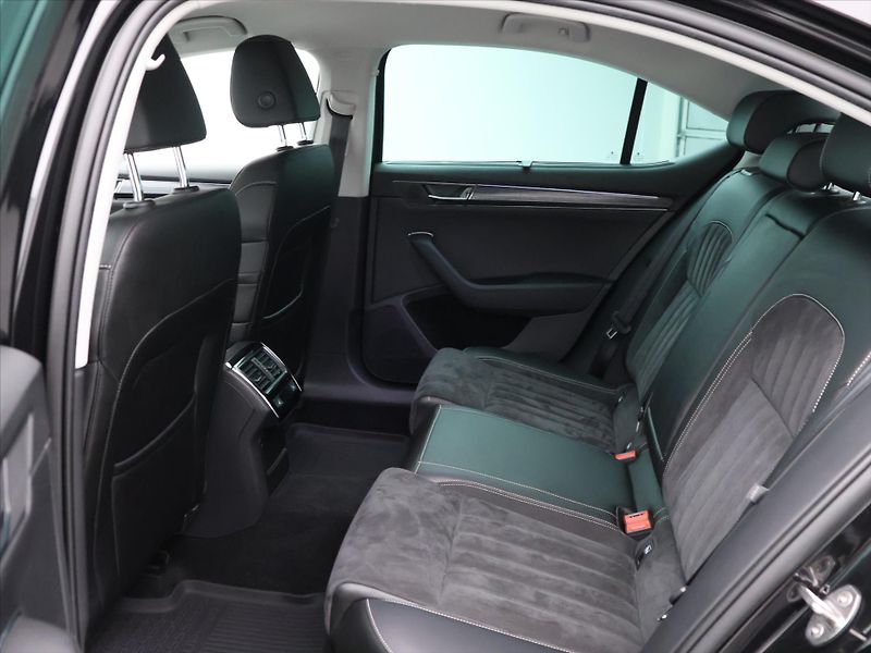 Škoda Superb iV 1,4 TSI 115kW Style DSG CZ - fotka 14 z 30