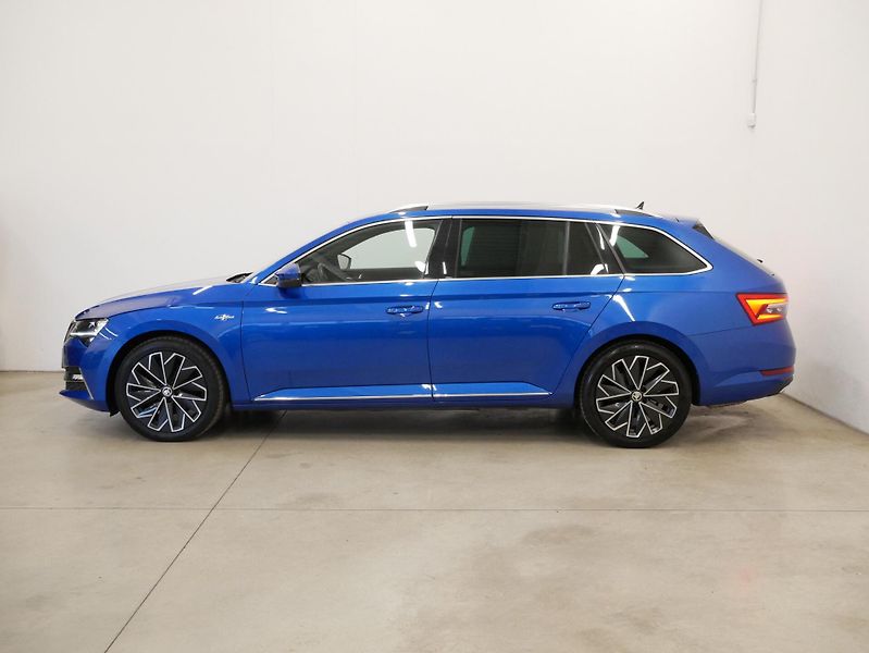 Škoda Superb - fotka 3 z 30