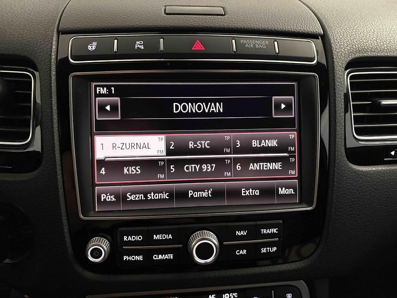 Volkswagen Touareg (2015) Exclusive V6 3,0 TDI  - fotka 18 z 35