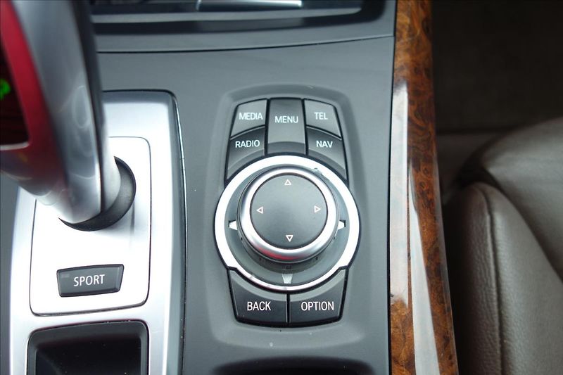 BMW X5 40d 225KW,xDRIVE,PANORAMA. - fotka 38 z 50