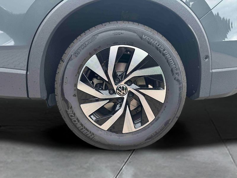 Volkswagen Tiguan People - fotka 8 z 8