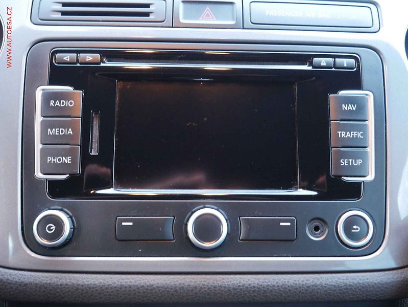 Volkswagen Tiguan (2014) 2.0TDi 4x4, Navigace - fotka 12 z 21