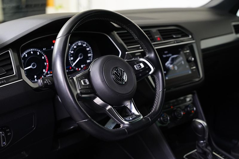 Volkswagen Tiguan - fotka 13 z 25
