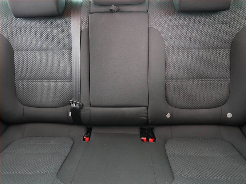 Volkswagen Jetta (2015) 1.2 TSI, Serv.kniha - fotka 10 z 18