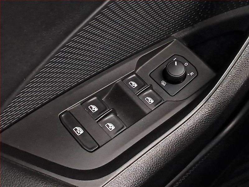Škoda Octavia (2022) Ambition 2.0 TDI, ČR,1.maj - fotka 16 z 19