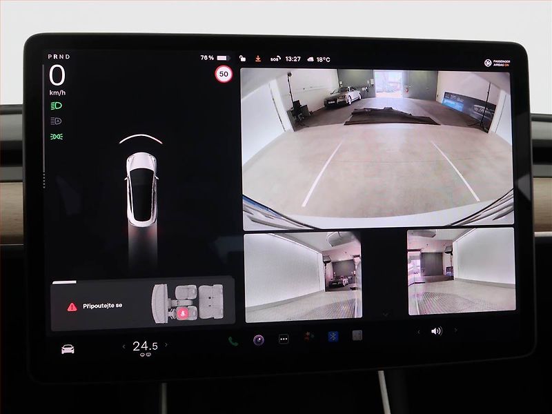Tesla Model 3 (2020) Std Range Plus 52kWh, SoH 84% - fotka 19 z 22