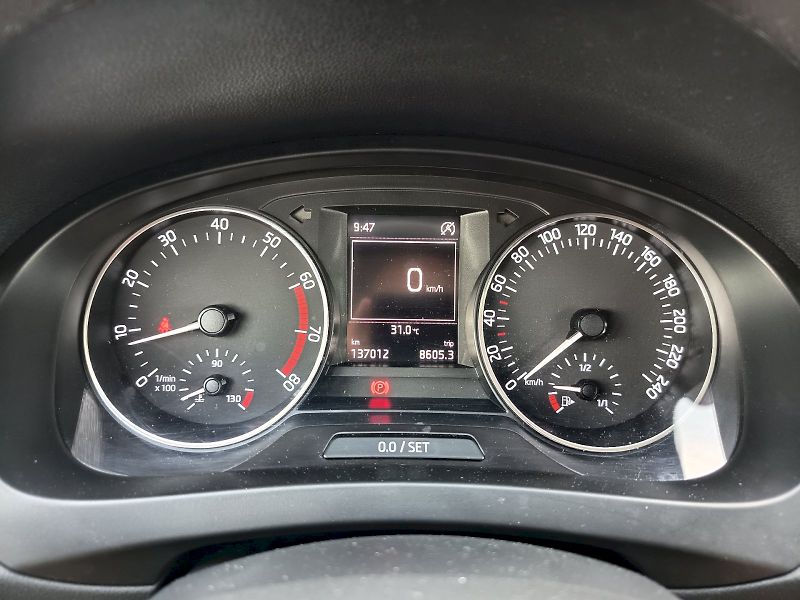 Škoda Rapid (2015) 1.2TSI 81KW AMBITION - fotka 12 z 30