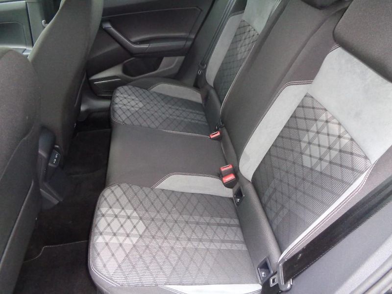 Volkswagen Taigo 1.5 TSI 7DSG R-LINE  110 kW - fotka 20 z 25