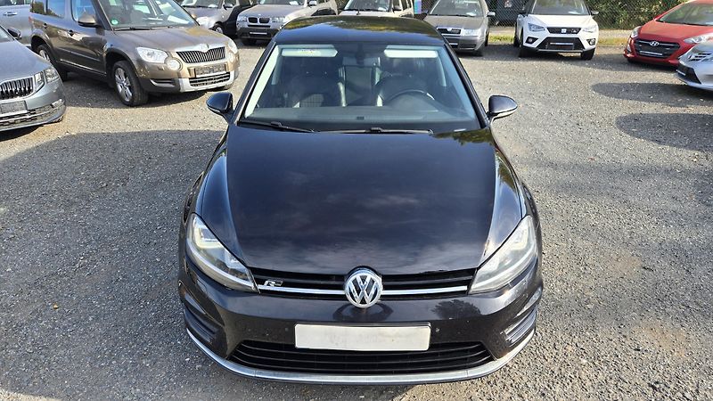 Volkswagen Golf 1.6TDI  DSG COMFORT 77KW - fotka 4 z 44