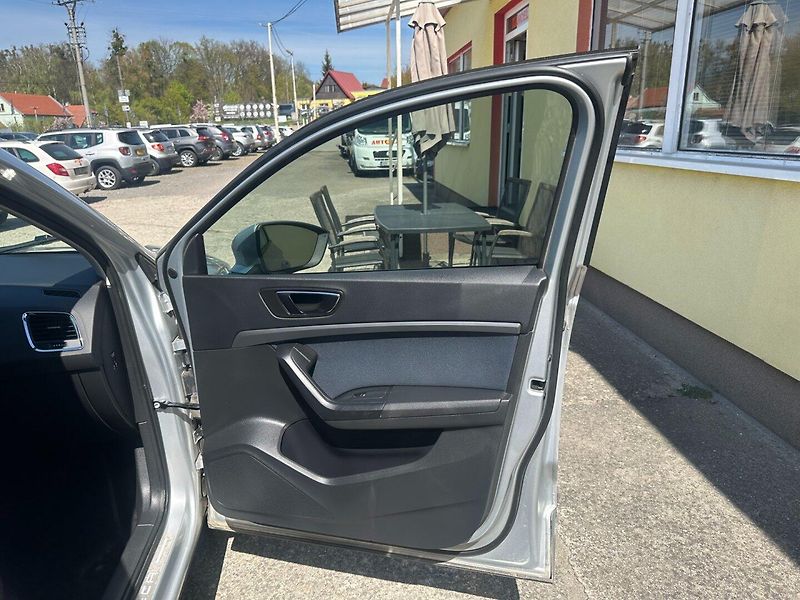 Seat Ateca 1.6 TDi 85kW/1MAJ/Kamera - fotka 21 z 31