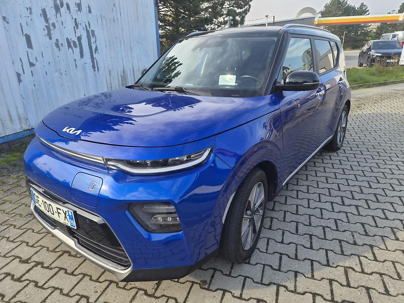 Kia e-Soul (2022) 150 Kw Executive - fotka 2 z 8