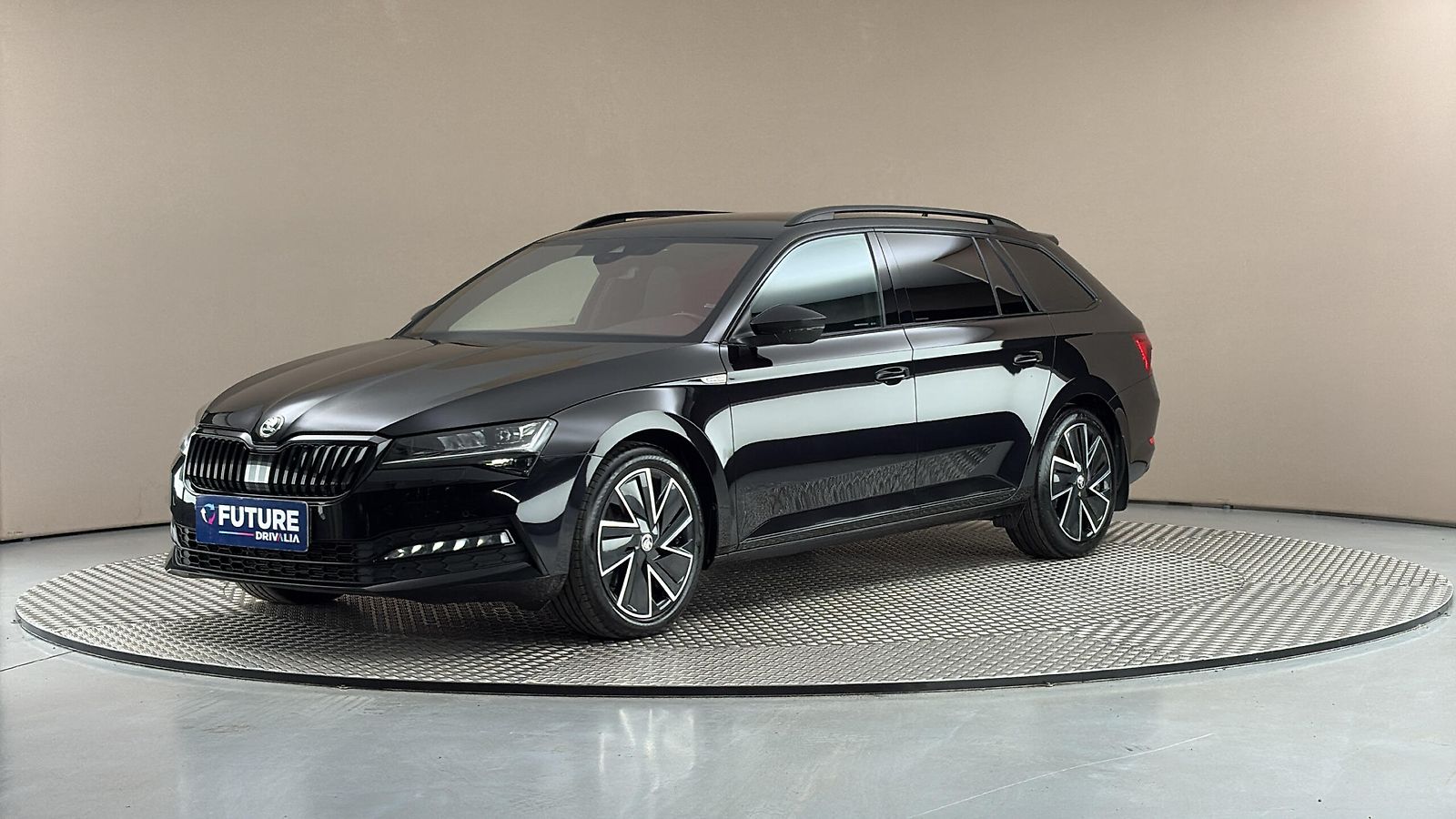 Škoda Superb 2.0 TSI DSG Sportline Combi