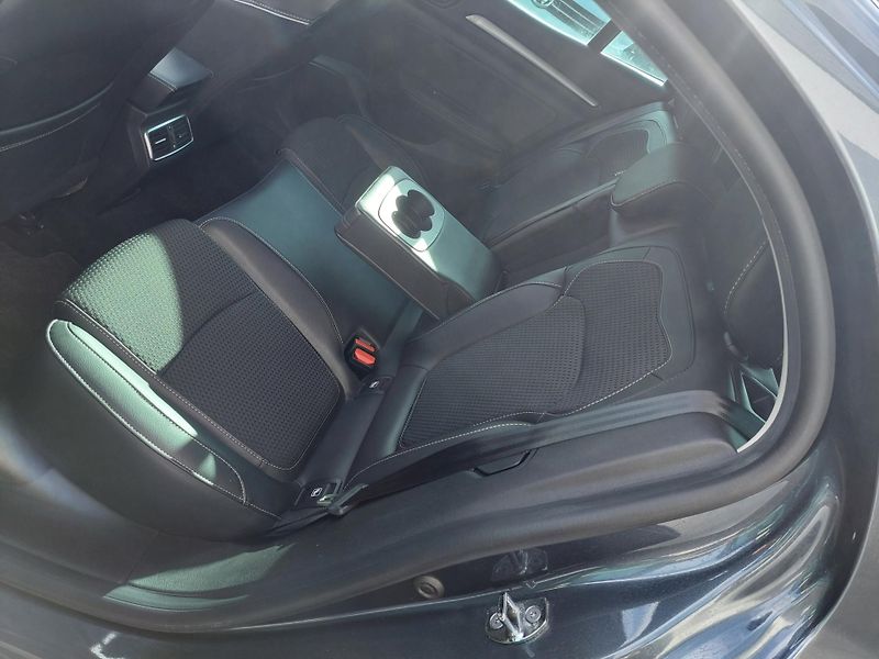 Renault Mégane (2018) IV. Bose TCe 130 - fotka 22 z 42