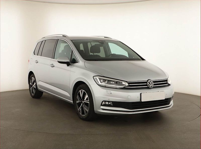 Volkswagen Touran (2020) Highline 2.0 TDI - fotka 1 z 21
