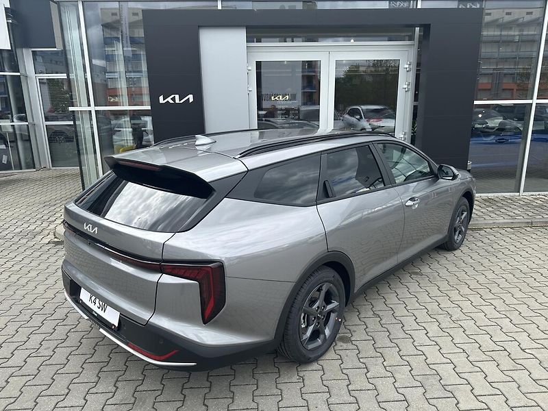 Kia K4 Sportswagon (2026) 1,6 T-GDi 7DCT 110 kW EXCLUSIV - fotka 3 z 6