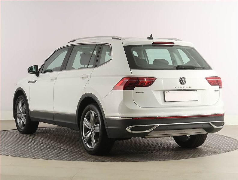 Volkswagen Tiguan Allspace (2023) Elegance 2.0 TDI - fotka 4 z 28