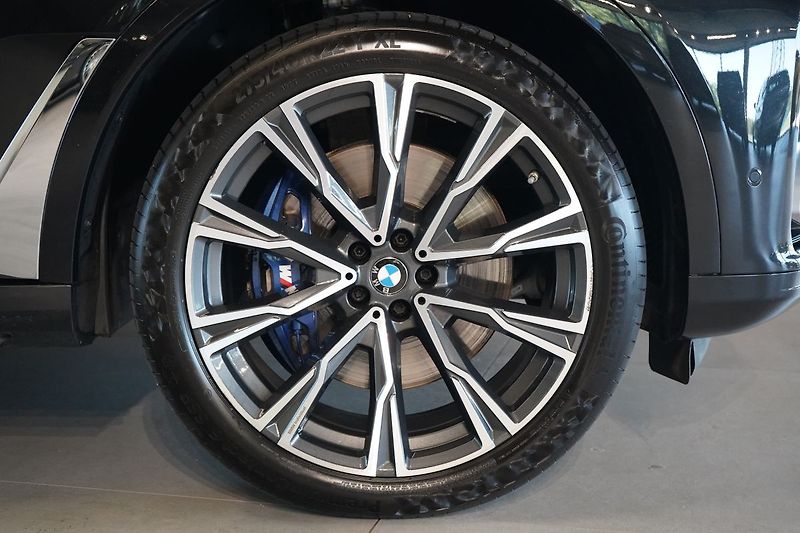 BMW X7 40d xDrive, Laser, Tažné, HUD - fotka 7 z 50