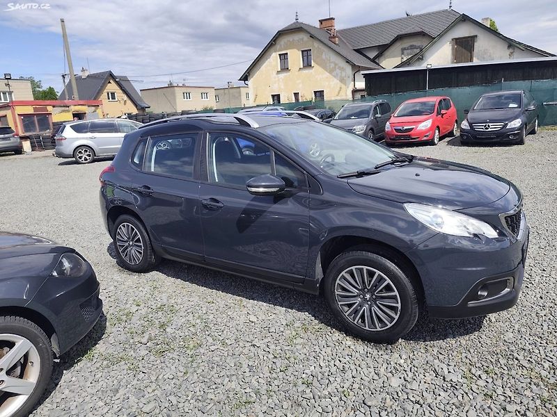 Peugeot 2008 (2016) - fotka 7 z 32